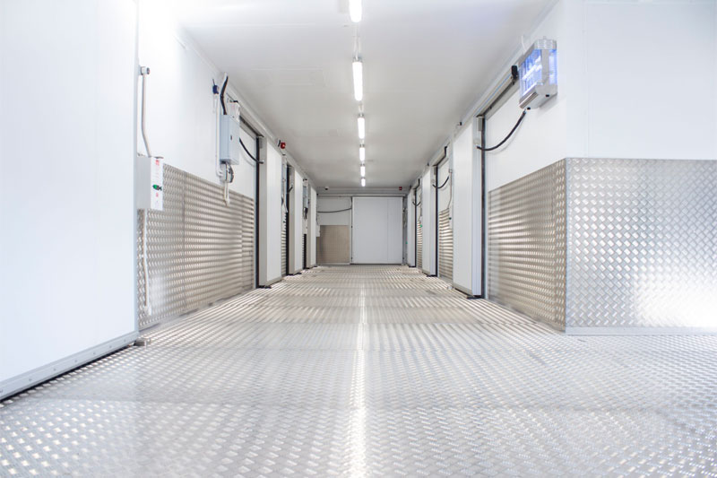 Flooring That Withstands Freezing and High Heat: Discover the Specialized KEMCRETE System