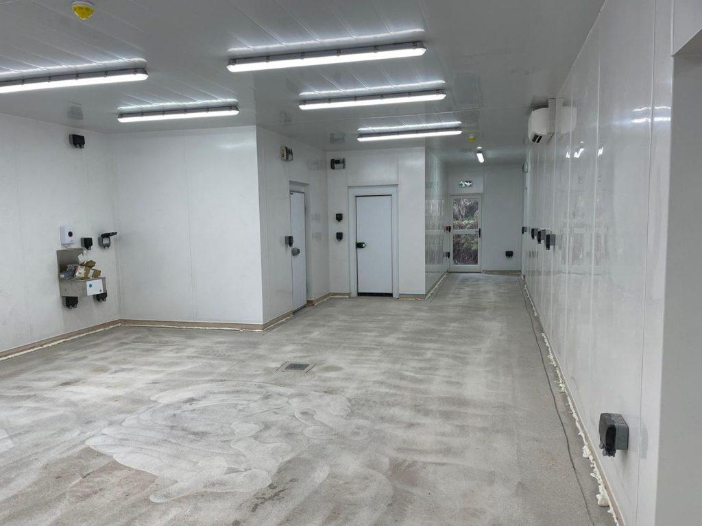 The Smart Solution for Food Factory Flooring – Hygiene, Durability, and Heat Resistance