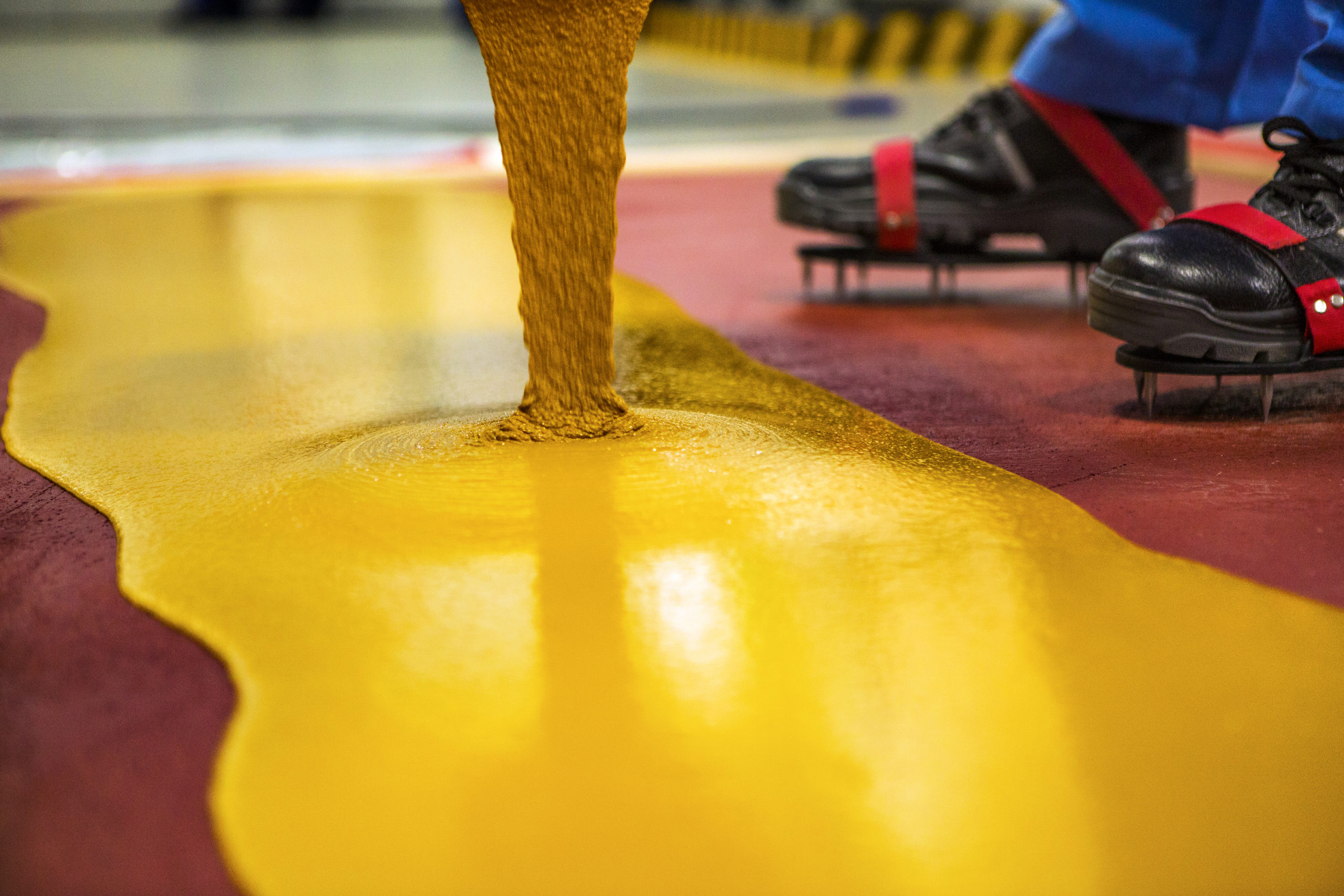 - UCRETE Flooring: The Ultimate Strength Against Acids and Heat in Industrial Facilities