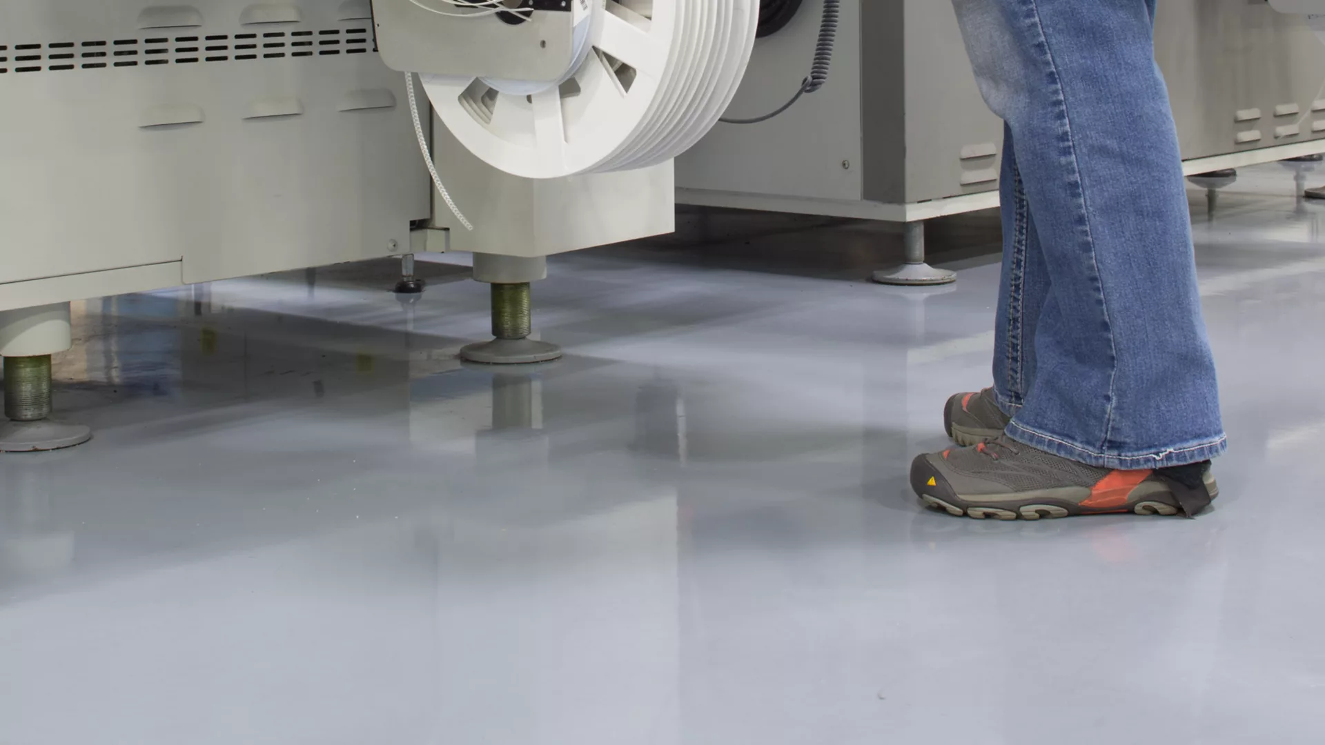 Your Guide to Choosing the Right Industrial Flooring System: When Do You Need ESD Anti-Static Floors?